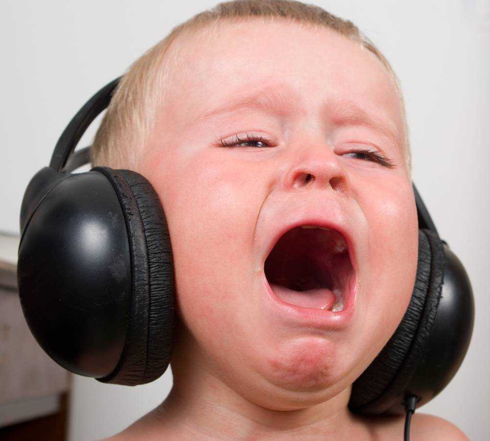 Музыка плачет ребенок