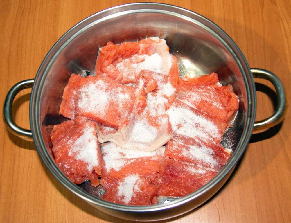 Как засолить горбушу: рецепты приготовления